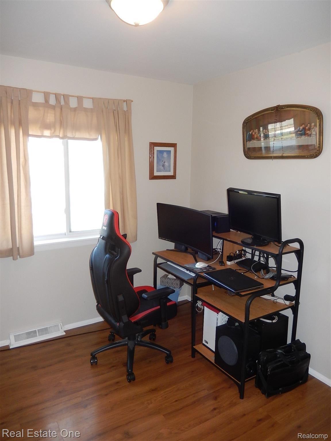 6746 John R Road Troy, MI 48085 - Photo 12 of 19 Bedroom 3.JPG