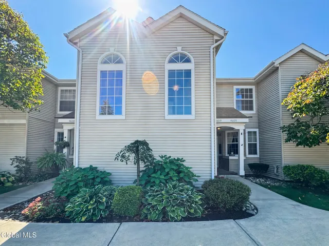 $249,900 | 4609 Foxwood Drive South, Clifton Park, NY 12065