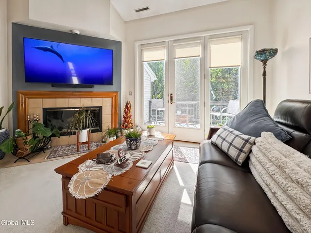 $249,900 | 4609 Foxwood Drive South, Clifton Park, NY 12065