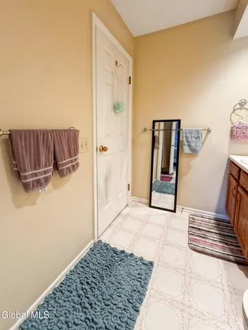 $249,900 | 4609 Foxwood Drive South, Clifton Park, NY 12065