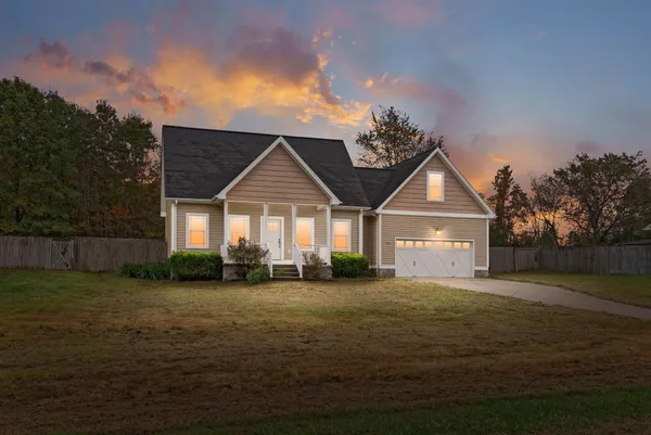 $284,900 | 284 Meadowbrook Drive, Cadiz, KY 42211