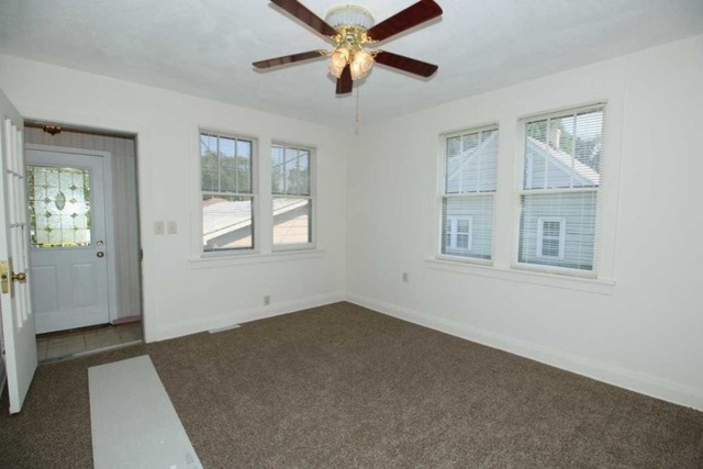 36 Lippincott Road Fox Lake, IL 60020 - Photo 6 of 21