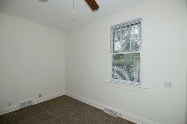 36 Lippincott Road Fox Lake, IL 60020 - Photo 10 of 21