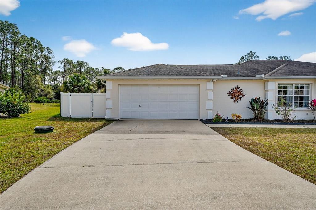 18 Smoke Tree Place Palm Coast, FL 32164 - Photo 2 of 34