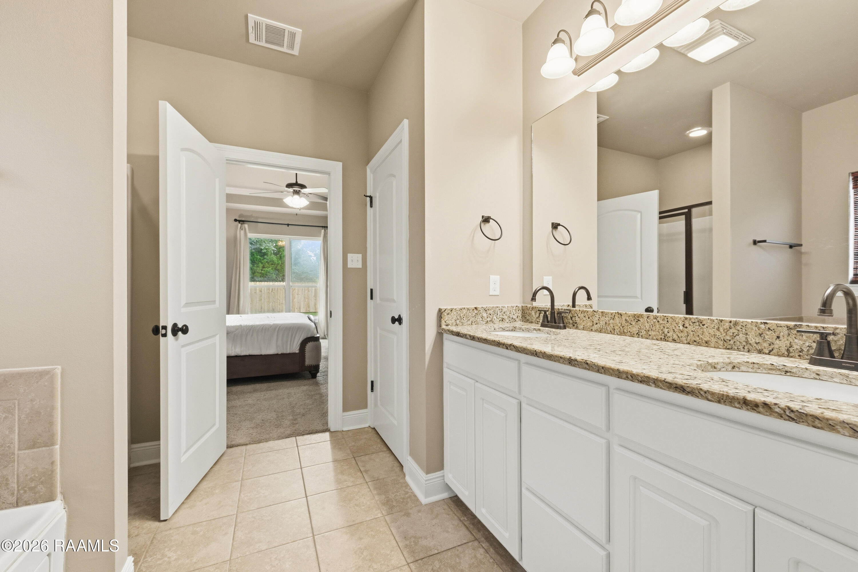 200 Hidden Ridge Drive Lafayette, LA 70507 - Photo 18 of 32 200HiddenRidge-49