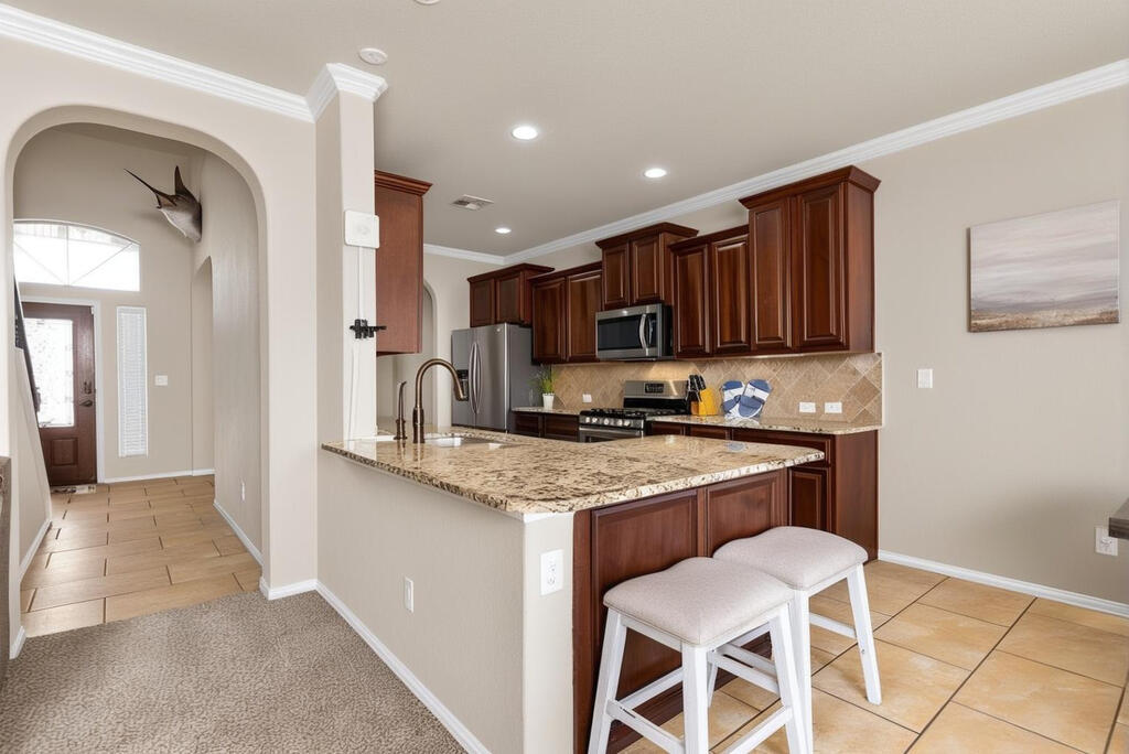 914 R Founders Road Midland, TX 79706 - Photo 5 of 36 Gallery Image 5