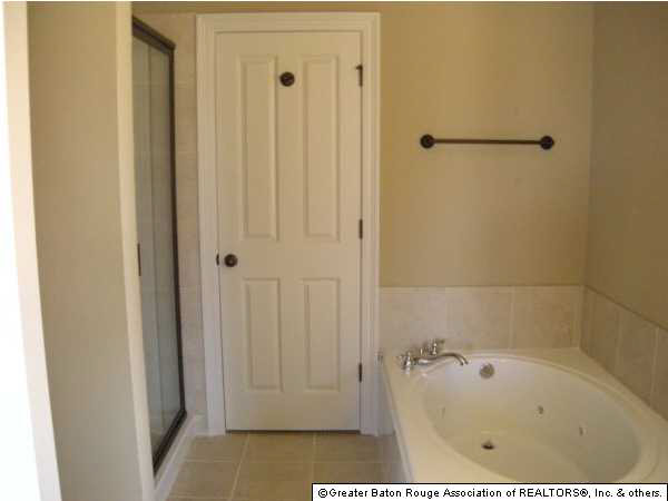 13880 Stone Gate Drive Baton Rouge, LA 70816 - Photo 8 of 16 Gallery Image 8