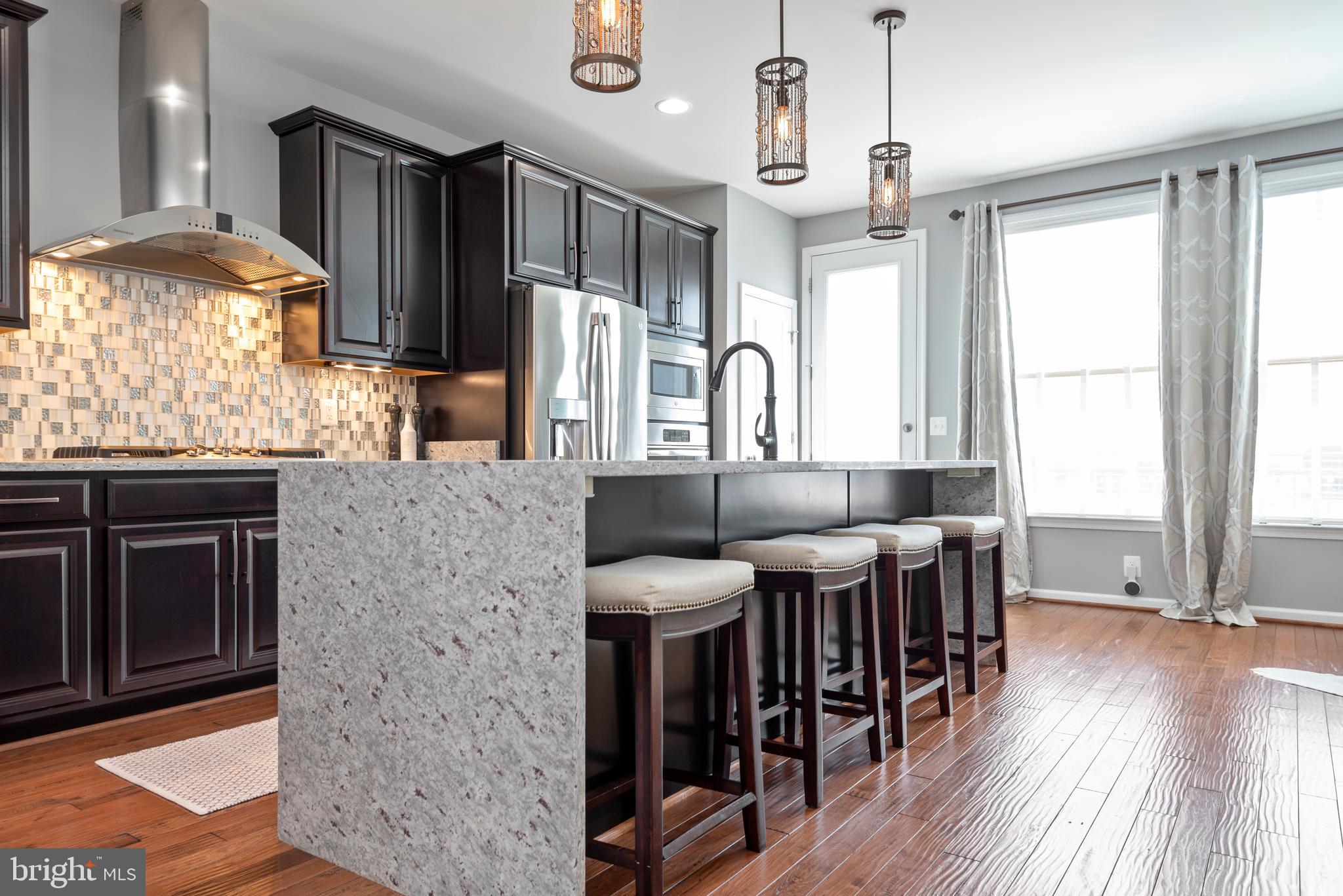 23395 Epperson Square Brambleton, VA 20148 - Photo 12 of 32 Main Level