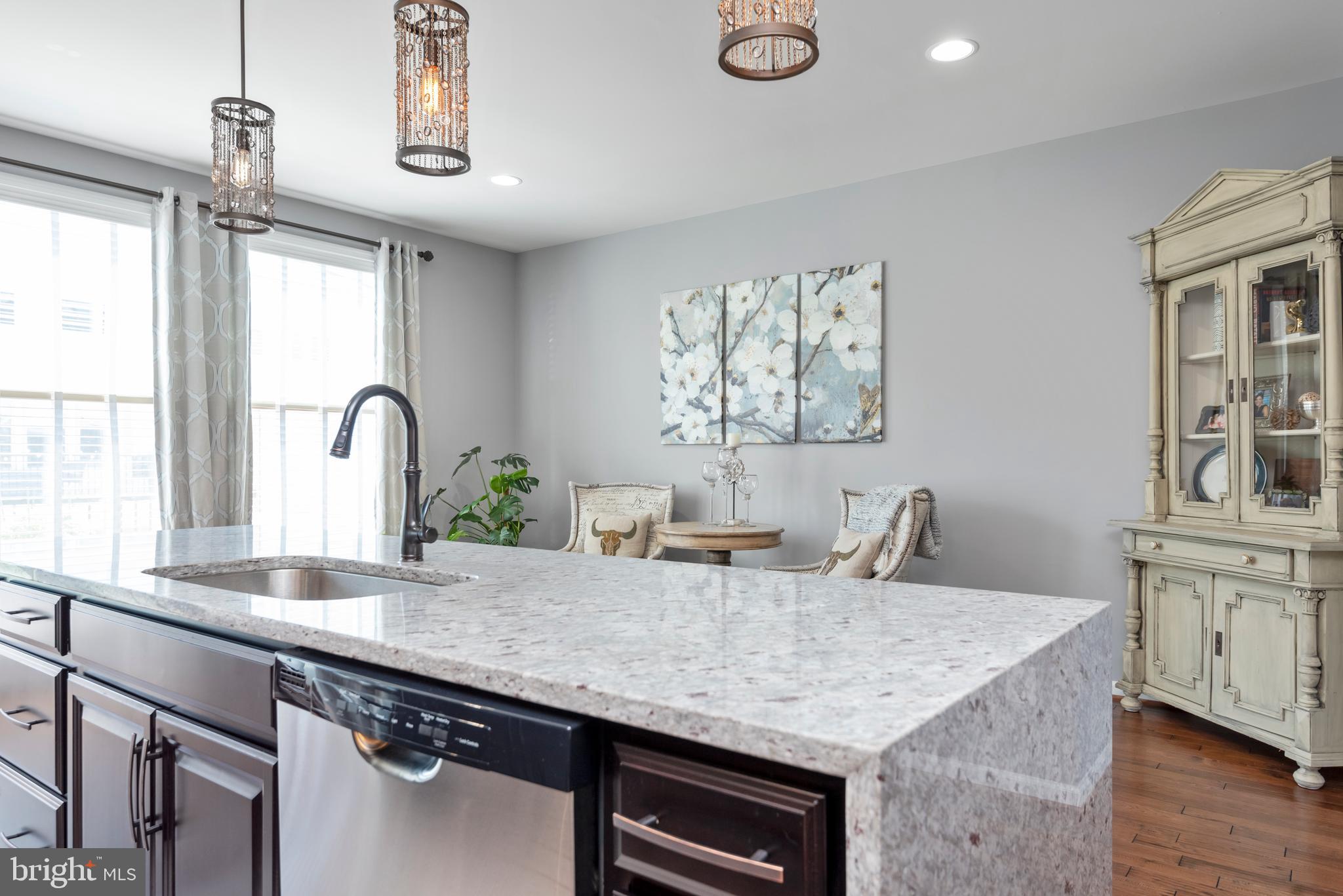 23395 Epperson Square Brambleton, VA 20148 - Photo 14 of 32 Main Level