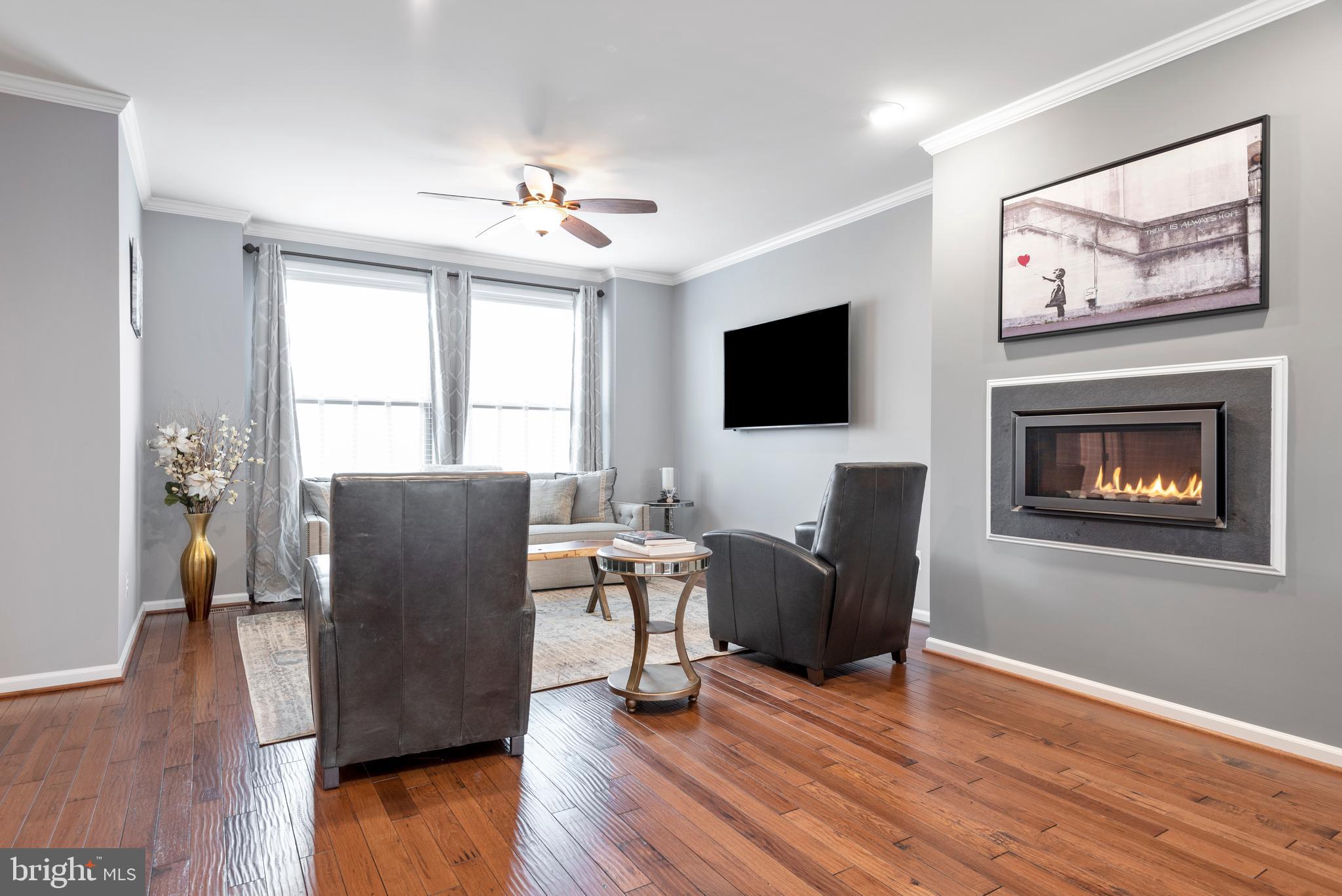 23395 Epperson Square Brambleton, VA 20148 - Photo 8 of 32 Main Level