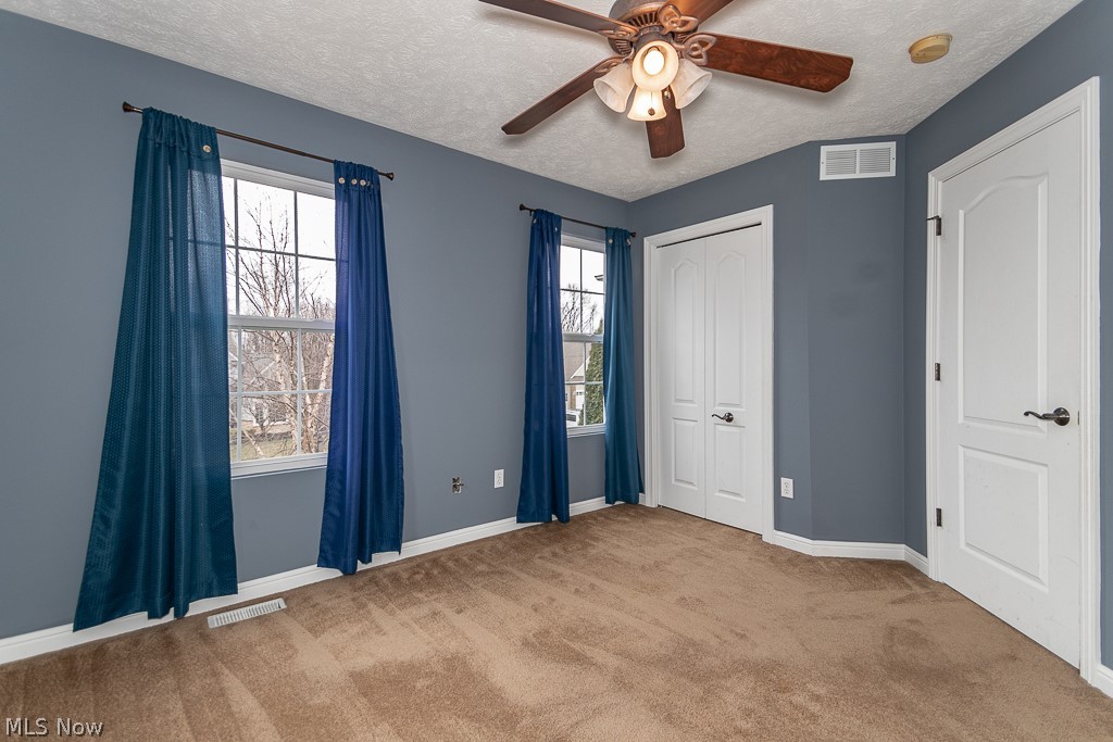11530 Riding Trail Painesville, OH 44077 - Photo 26 of 34
