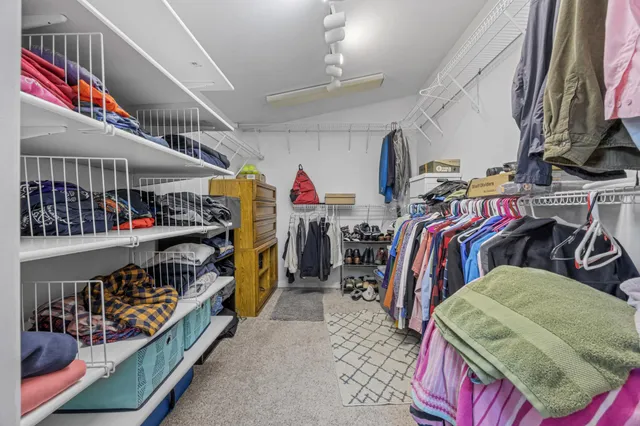 $390,500 | 1439 10th Street South, Fargo, ND 58103