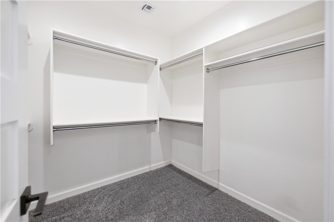 3546 North Skylark Road Kingman, AZ 86409 - Photo 8 of 30 a view of an empty room
