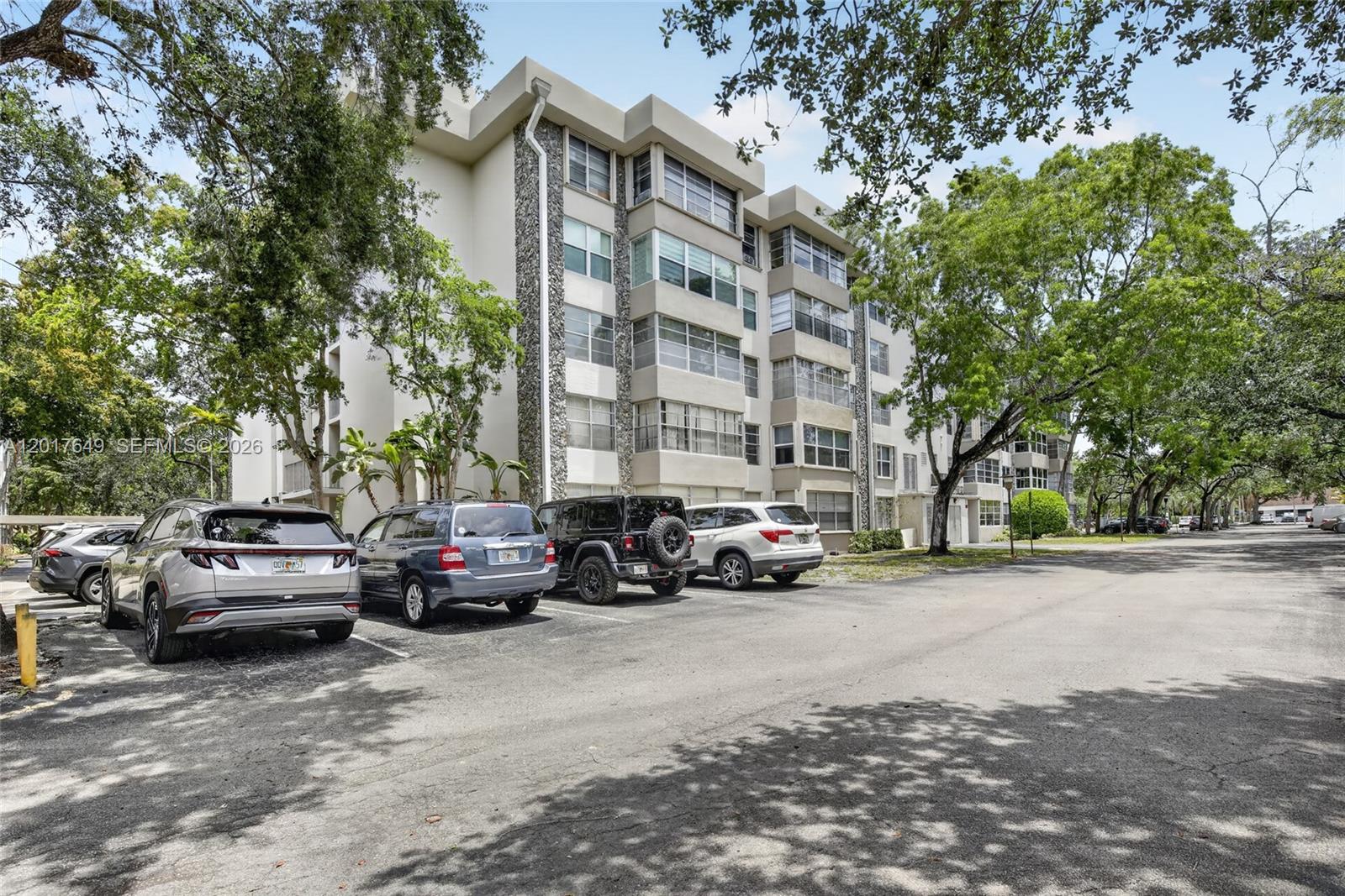 6600 Cypress Road, Unit 504 Plantation, FL 33317 - Photo 35 of 38