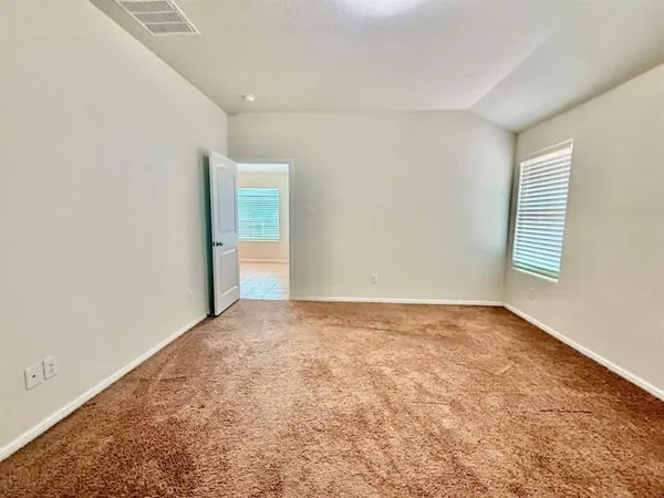 $2,400 | 729 Ben Lake Trail, Fort Worth, TX 76120