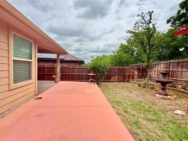 $2,400 | 729 Ben Lake Trail, Fort Worth, TX 76120