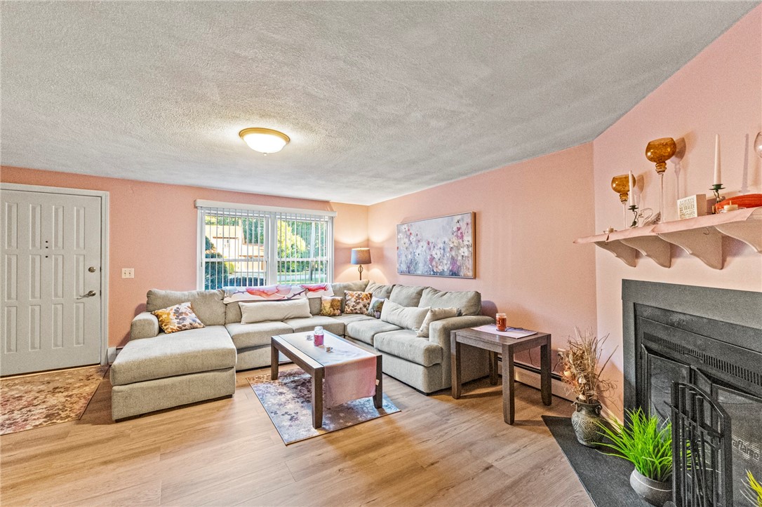 48 Pheasant Run, Unit A Smithfield, RI 02917 - Photo 6 of 23