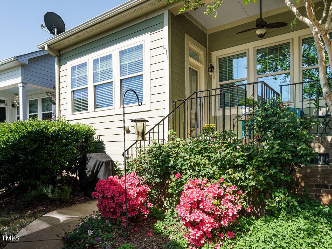 1548 Crafton Way Raleigh, NC 27607 - Photo 28 of 30 Backyard