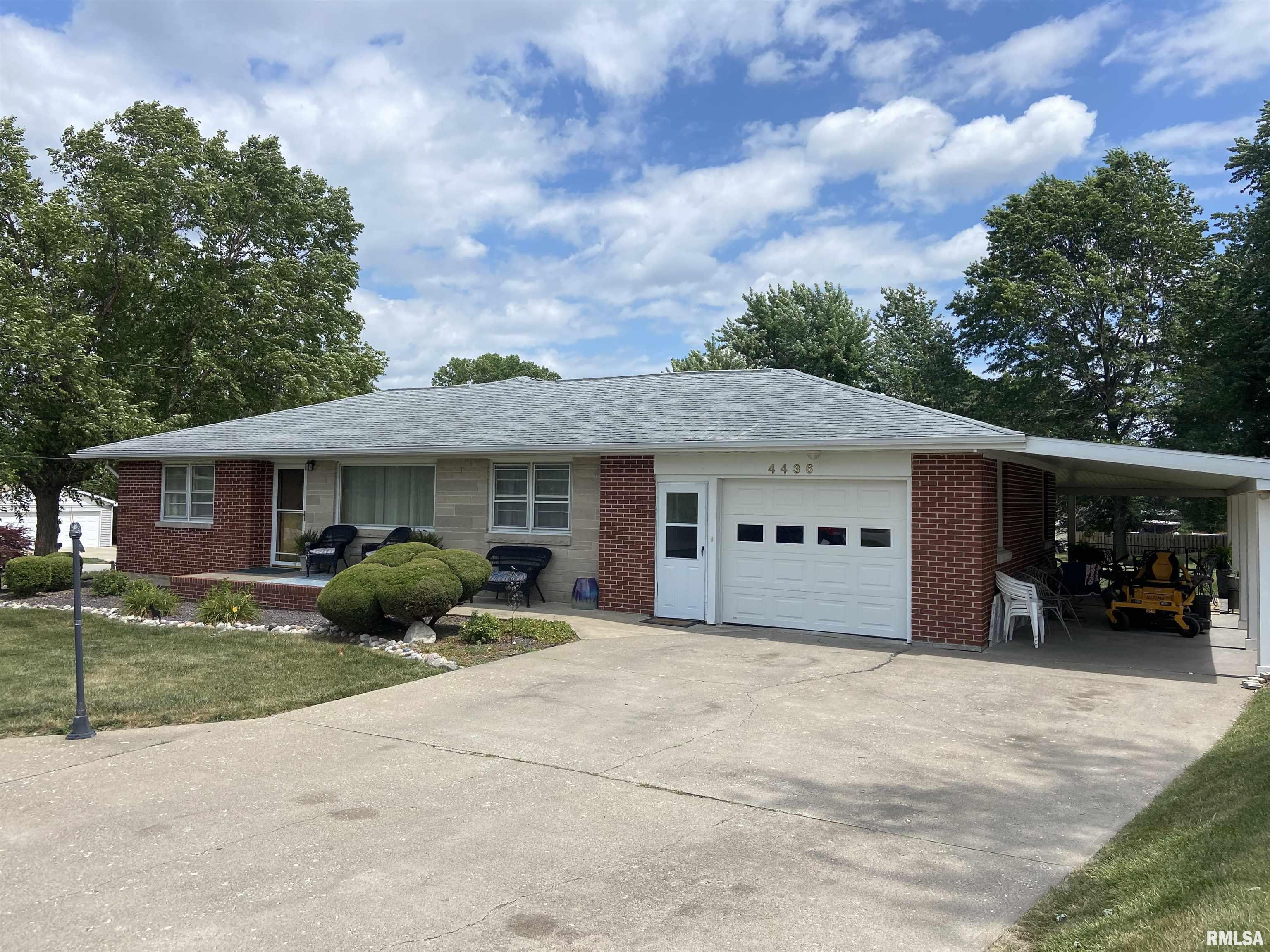 4436 Columbus Road Quincy, IL 62305 - Photo 1 of 32 Gallery Image 1