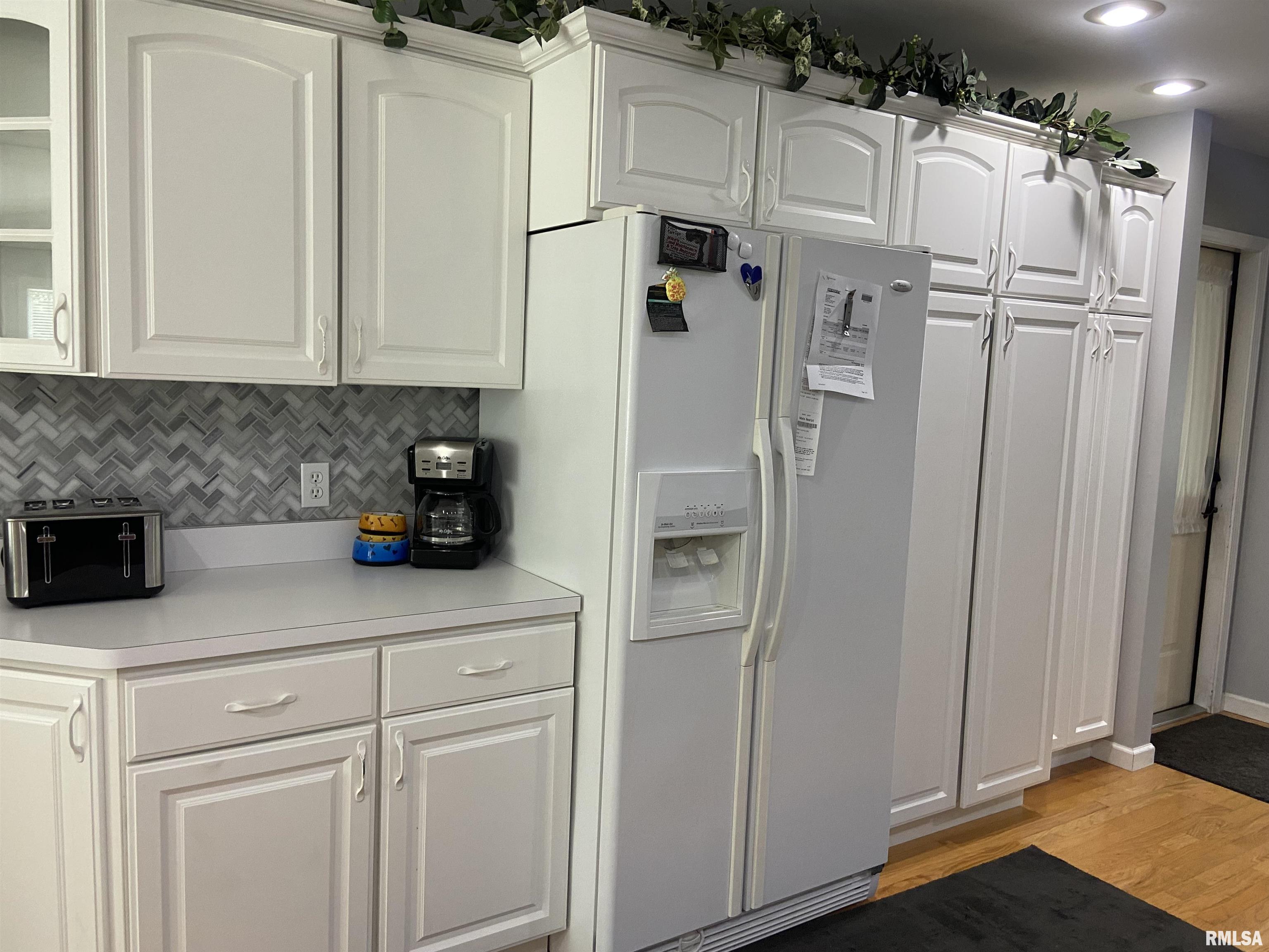 4436 Columbus Road Quincy, IL 62305 - Photo 3 of 32 Gallery Image 3
