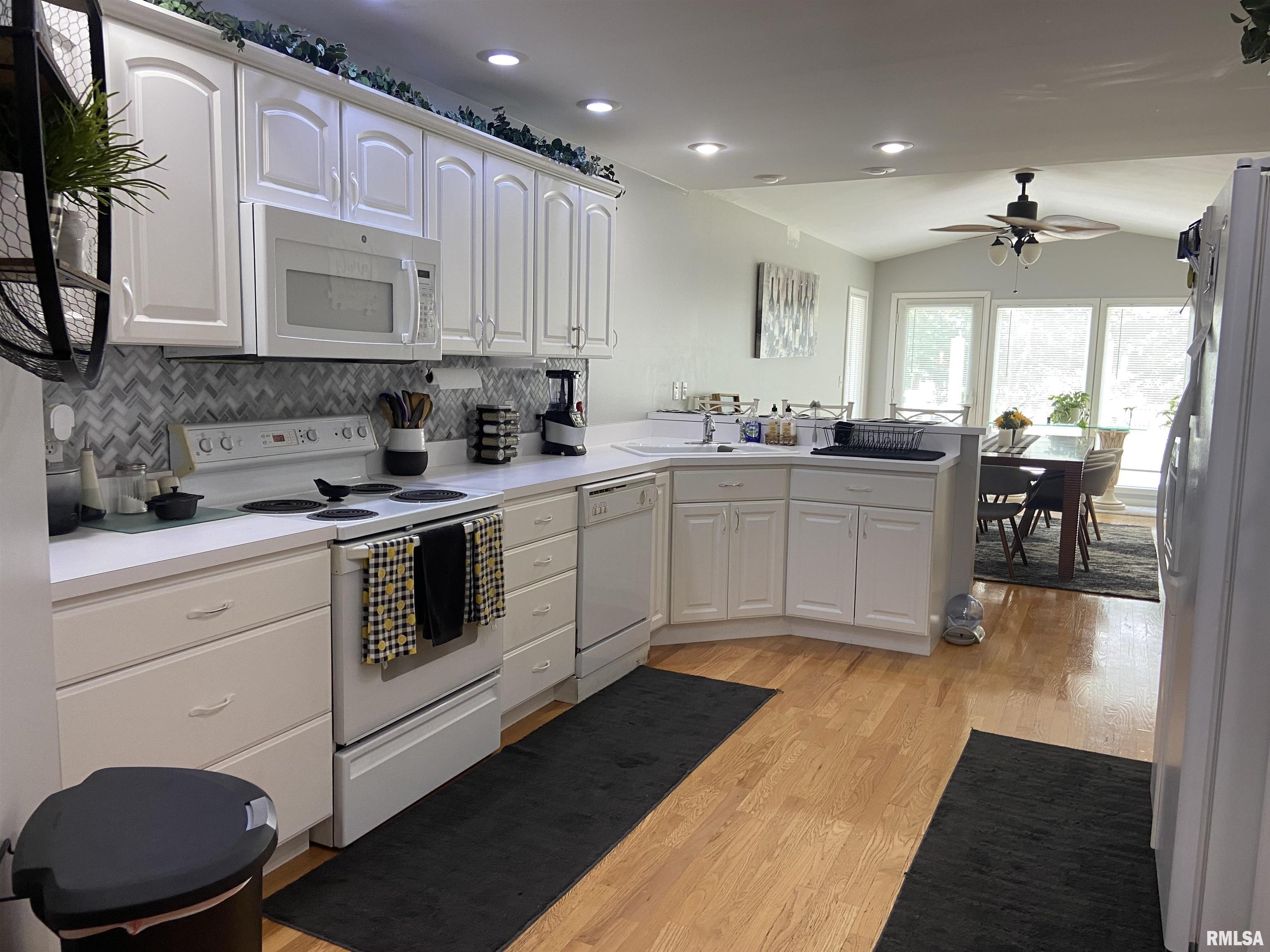 4436 Columbus Road Quincy, IL 62305 - Photo 5 of 32 Gallery Image 5