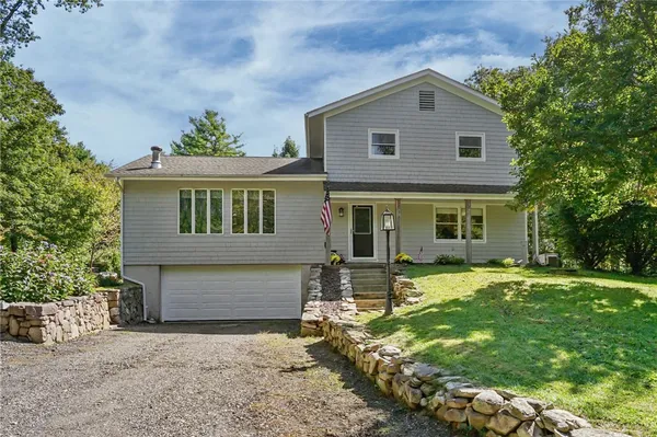$625,000 | 532 Lewis Farm Road, Coventry, RI 02827