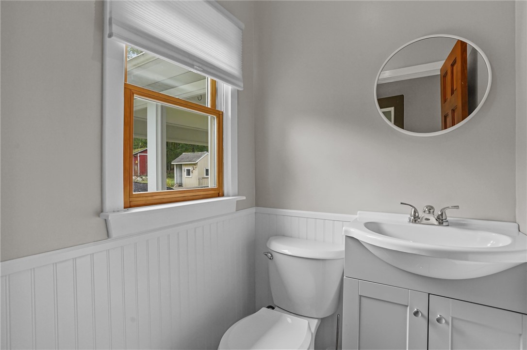 532 Lewis Farm Road Coventry, RI 02827 - Photo 15 of 50