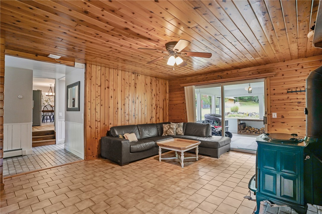 532 Lewis Farm Road Coventry, RI 02827 - Photo 17 of 50