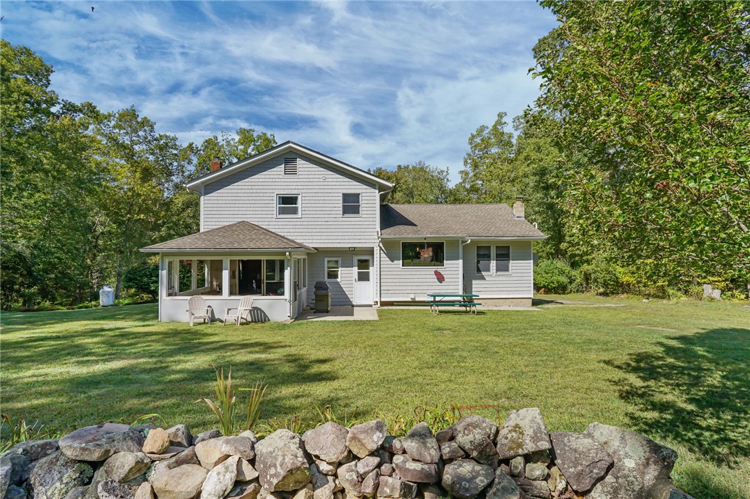 532 Lewis Farm Road Coventry, RI 02827 - Photo 33 of 50