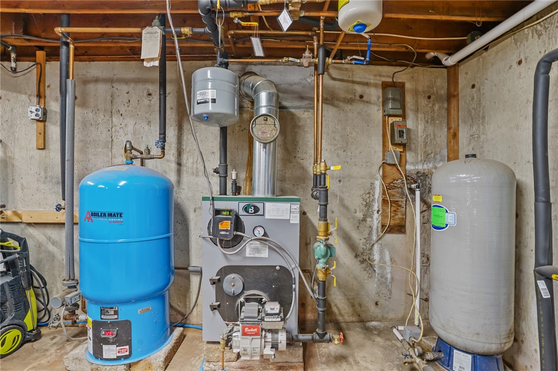 532 Lewis Farm Road Coventry, RI 02827 - Photo 36 of 50