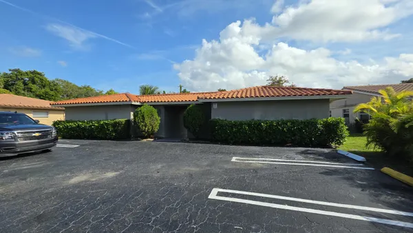$1,269,500 | 4115 Riverside Drive, Unit 15, Coral Springs, FL 33065