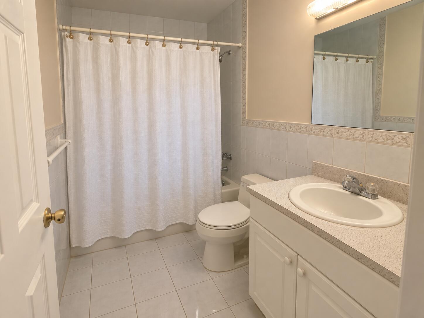 1032 Dove Road Key Largo, FL 33037 - Photo 11 of 24 Second Bathroom