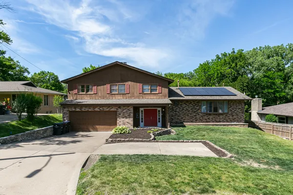 $339,900 | 4509 39th Avenue, Rock Island, IL 61201