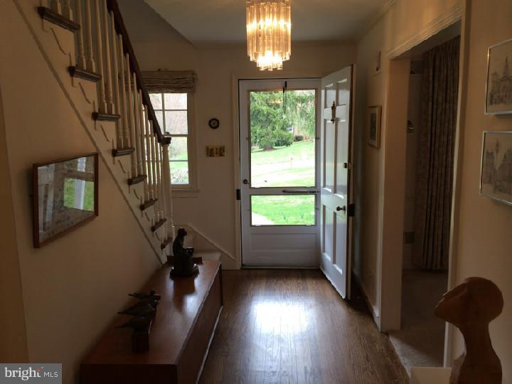 1308 Pinewood Road Villanova, PA 19085 - Photo 3 of 25 Foyer