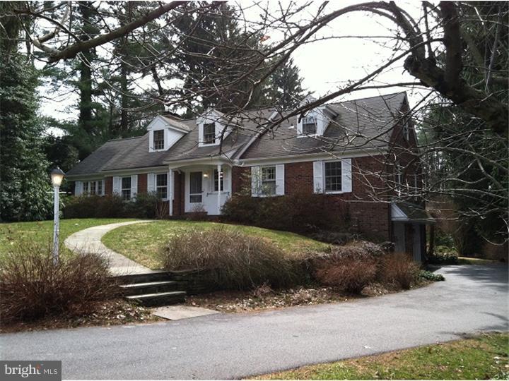 1308 Pinewood Road Villanova, PA 19085 - Photo 4 of 25 Exterior Front