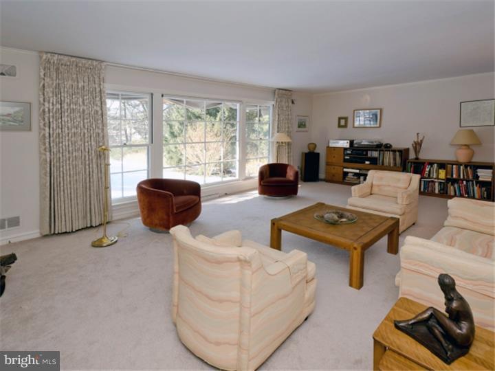 1308 Pinewood Road Villanova, PA 19085 - Photo 8 of 25 Living Room