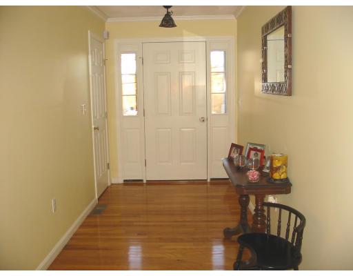6 Valley Road Danvers, MA 01923 - Photo 3 of 24 Gallery Image 3