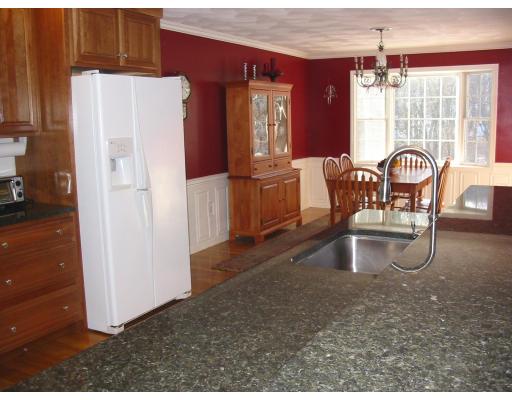 6 Valley Road Danvers, MA 01923 - Photo 7 of 24 Gallery Image 7