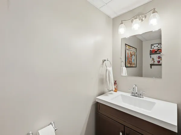 $259,900 | 753 Bon Terre Road, New Lenox, IL 60451