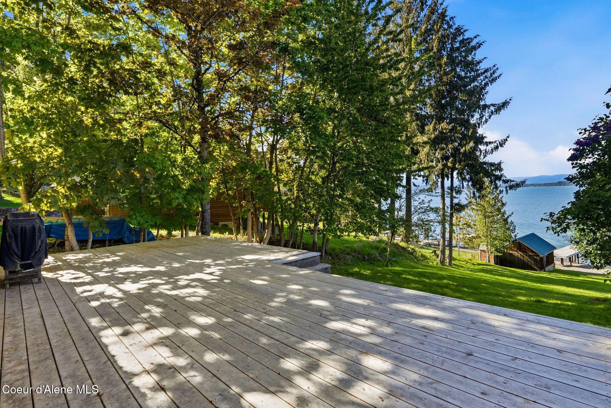 5495 Bottle Bay Road Sagle, ID 83860 - Photo 31 of 44 .