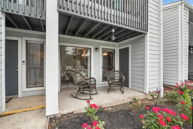 $94,000 | 13151 Walden Road, Unit 161, Montgomery, TX 77356