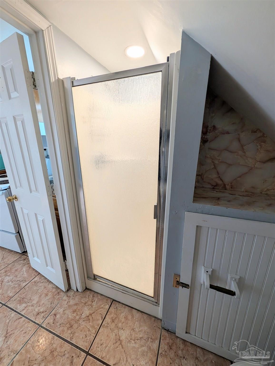 911 North Spring Street, Unit 4 Pensacola, FL 32501 - Photo 16 of 16 a view of front door