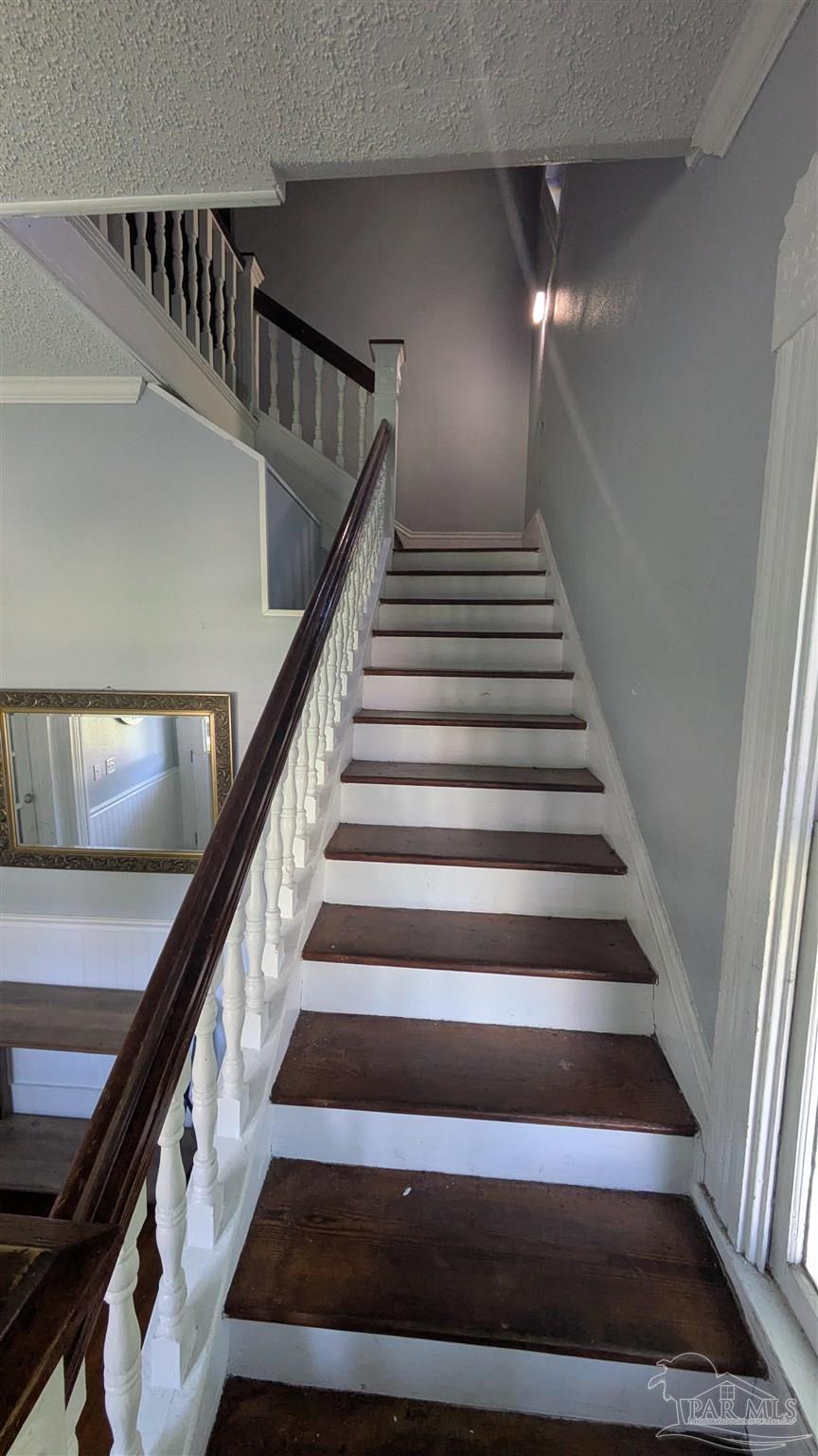 911 North Spring Street, Unit 4 Pensacola, FL 32501 - Photo 4 of 16