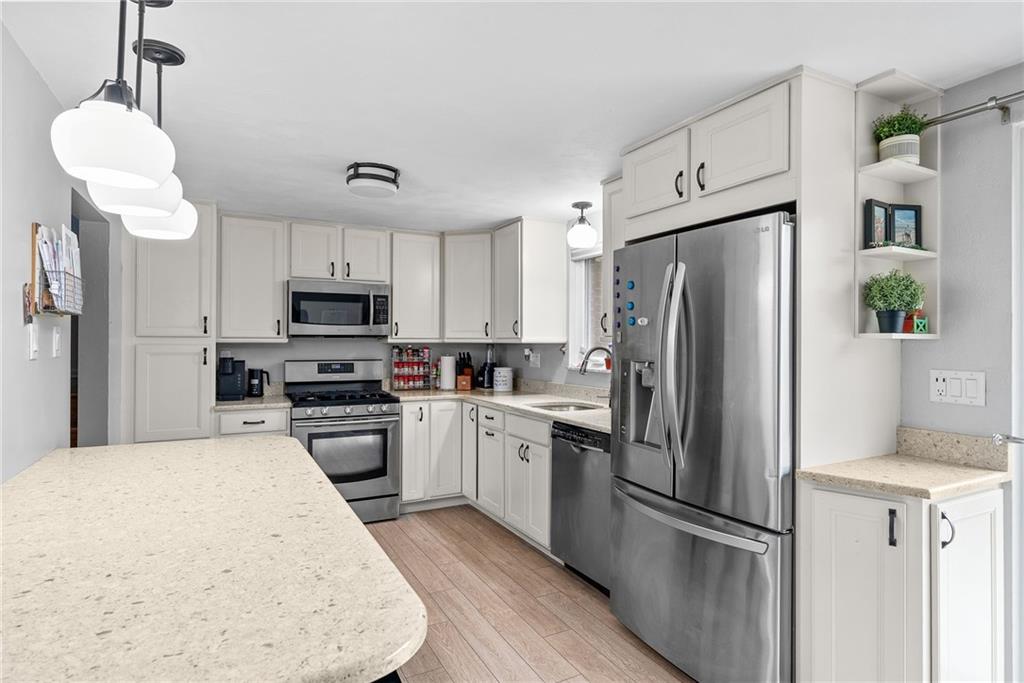 1905 Swallow Hill Road Pittsburgh, PA 15220 - Photo 14 of 50 Gallery Image 14