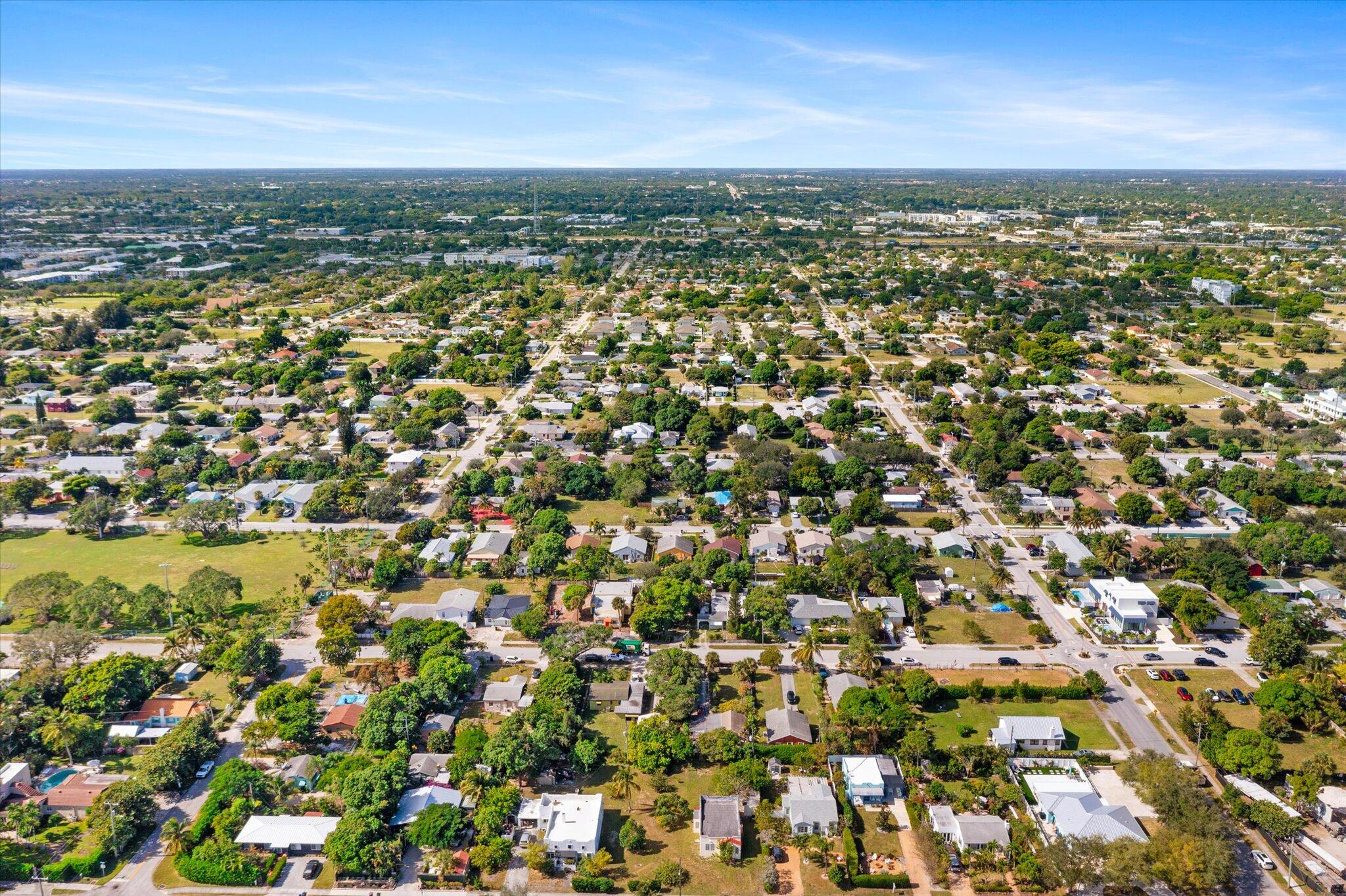 212 Southwest 2nd Avenue Delray Beach, FL 33444 - Photo 17 of 28 an aerial view of residential building and trees