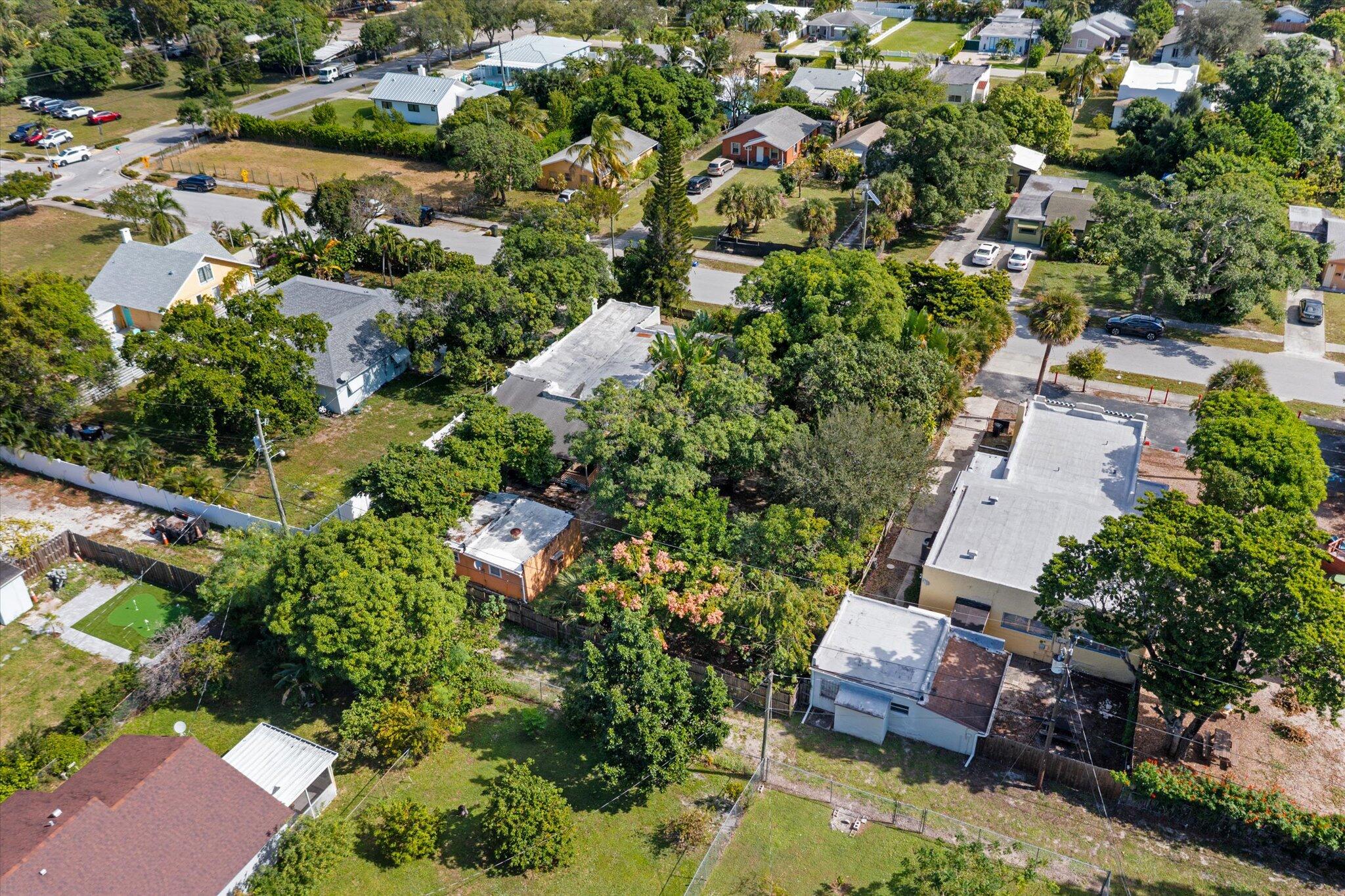 212 Southwest 2nd Avenue Delray Beach, FL 33444 - Photo 19 of 28 an aerial view of residential house with outdoor space and swimming pool