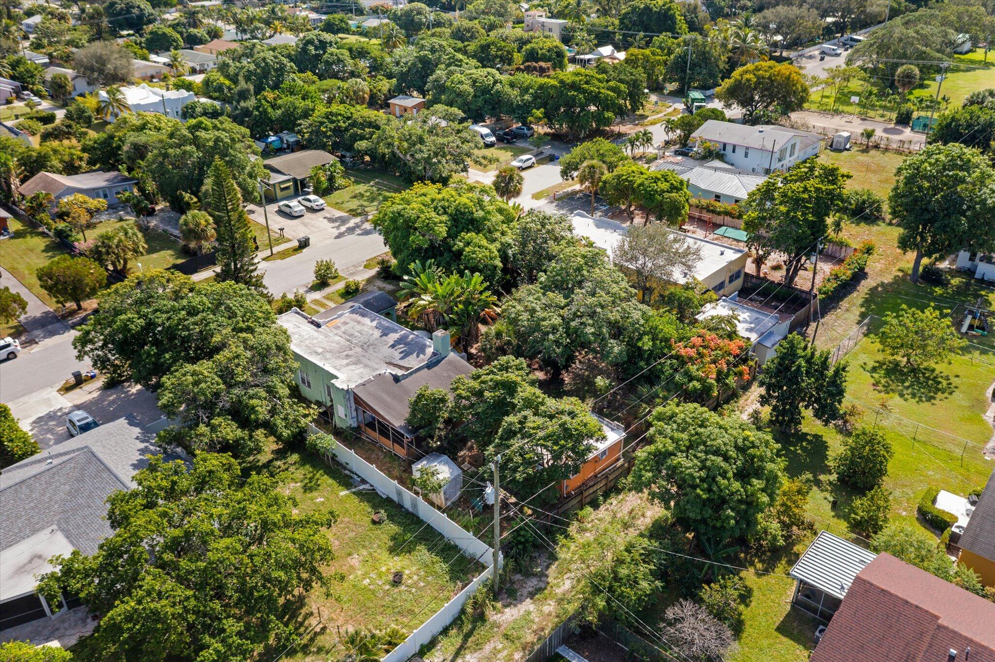 212 Southwest 2nd Avenue Delray Beach, FL 33444 - Photo 24 of 28 an aerial view of residential house with outdoor space and trees all around