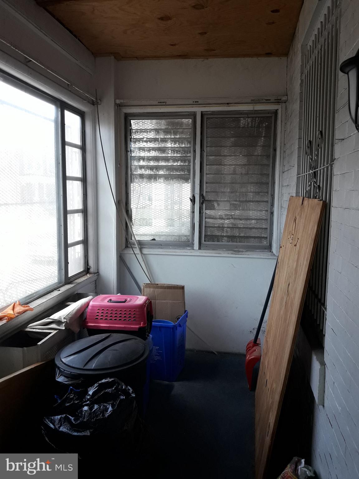 5805 Master Street Philadelphia, PA 19131 - Photo 3 of 37 Enclosed porch