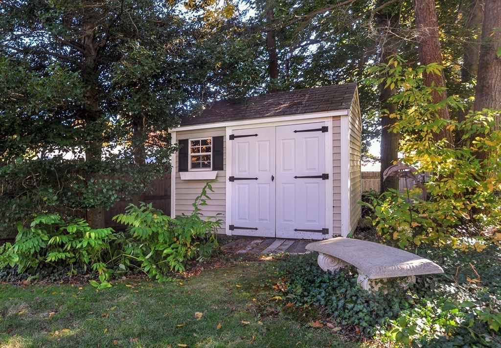 12 Oak Ridge Circle Weymouth, MA 02188 - Photo 24 of 27