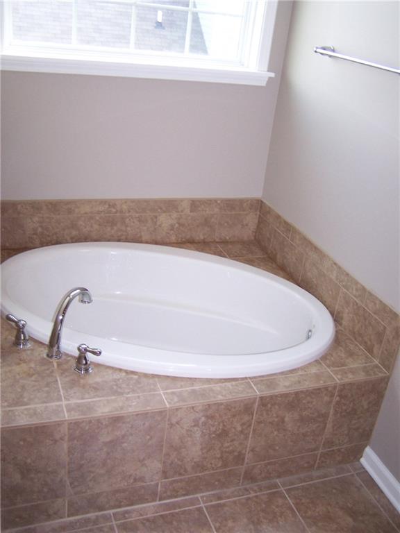 14403 Wolverton Way Fishers, IN 46037 - Photo 15 of 21 Gallery Image 15